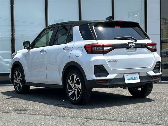 トヨタ ライズ Z 山形県 2022(令4)年 2.6万km ブラックマイカメタリック/シャイニングホワイトパール 4WD/衝突被害軽減システム/レーダークルーズコントロール/電動パーキングスイッチ/オートブレーキホールド/ステアリングスイッチ/寒冷地仕様/前席シートヒーター/電動格納ミラー/ウィンカーミラー/スマートキー