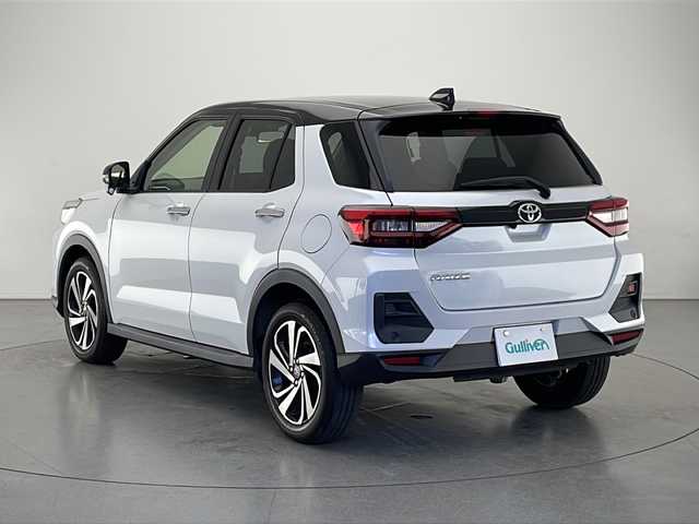 トヨタ ライズ Z 長野県 2022(令4)年 2.6万km ブラックマイカメタリック/シャイニングホワイトパール 4WD/衝突被害軽減システム/レーダークルーズコントロール/電動パーキングスイッチ/オートブレーキホールド/ステアリングスイッチ/寒冷地仕様/前席シートヒーター/電動格納ミラー/ウィンカーミラー/スマートキー