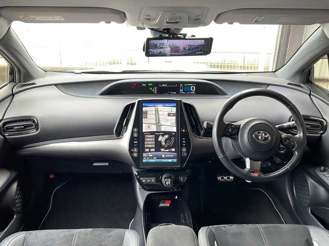 トヨタ プリウス ＰＨＶ S GRスポーツ 愛知県 2018(平30)年 8.1万km アティチュードブラックマイカ /禁煙//純正11.6型ナビ/Bluetooth/フルセグ//バックカメラ/ビルトインETC2.0//デジタルインナーミラー型ドラレコ//ハーフレザーシート//前席シートヒーター//純正18インチAW//ACC/LTA/PCS//横滑り防止装置//盗難防止装置//本革巻きステアリング//ステアリングスイッチ//LEDオートライト//オートマチックハイビーム//フロントフォグランプ//リアフォグランプ//純正トノカバー//純正フロアマット//ドアバイザー//新車時保証書//取扱説明書//スペアスマートキー