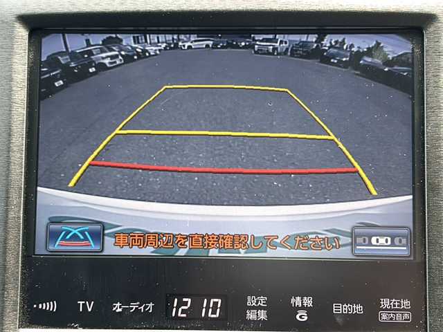 トヨタ クラウン ハイブリッド アスリートS 愛知県 2015(平27)年 9.3万km ホワイトパールクリスタルシャイン 登録時92707km/ワンオーナー/ＨＩＤヘッドライト/純正１８インチアルミ/バックカメラ/純正ナビＴＶ/ＣＤ／ＤＶＤ／ＢＴ　フルセグ/ドライブレコーダー/前席シートヒーター/前席パワーシート/ステアリングヒーター/純正フロアマット/クルーズコントロール/コーナーセンサー/ETC/保証書/取扱説明書/スマートキー×2
