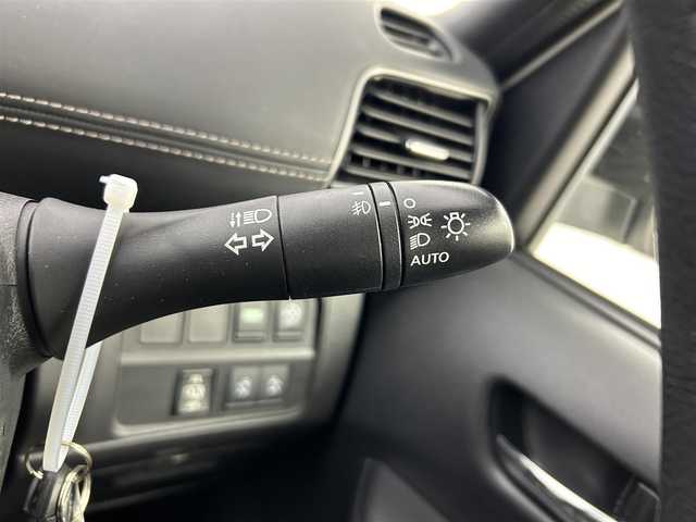 日産 セレナ ハイウェイスター プロパイロットED 愛知県 2017(平29)年 6.8万km ブリリアントホワイトパール 2トーン プロパイロット/両側パワスラ/純正9インチナビ/（Bluetooth/CD/Blu-ray/フルセグTV/HDMI）/バックカメラ/後席フリップダウン/衝突軽減ブレーキシステム/車線逸脱警告システム/車線逸脱防止システム/ドライブレコーダー/純正LEDヘッドライト/純正フロアマット/ドアバイザー/ETC/コーナーセンサー