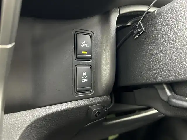 日産 セレナ ハイウェイスター プロパイロットED 愛知県 2017(平29)年 6.8万km ブリリアントホワイトパール 2トーン プロパイロット/両側パワスラ/純正9インチナビ/（Bluetooth/CD/Blu-ray/フルセグTV/HDMI）/バックカメラ/後席フリップダウン/衝突軽減ブレーキシステム/車線逸脱警告システム/車線逸脱防止システム/ドライブレコーダー/純正LEDヘッドライト/純正フロアマット/ドアバイザー/ETC/コーナーセンサー
