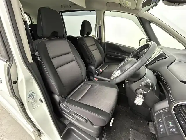 日産 セレナ ハイウェイスター プロパイロットED 愛知県 2017(平29)年 6.8万km ブリリアントホワイトパール 2トーン プロパイロット/両側パワスラ/純正9インチナビ/（Bluetooth/CD/Blu-ray/フルセグTV/HDMI）/バックカメラ/後席フリップダウン/衝突軽減ブレーキシステム/車線逸脱警告システム/車線逸脱防止システム/ドライブレコーダー/純正LEDヘッドライト/純正フロアマット/ドアバイザー/ETC/コーナーセンサー