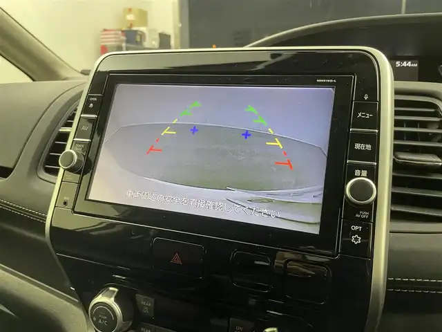 日産 セレナ ハイウェイスター プロパイロットED 埼玉県 2017(平29)年 6.8万km ブリリアントホワイトパール 2トーン プロパイロット/純正9インチナビ/　Bluetooth CD DVD フルセグTV HDMI/バックカメラ/フリップダウンモニター/衝突軽減ブレーキシステム/車線逸脱警告システム/車線逸脱防止システム/コーナーセンサー/両側パワースライドドア /ドライブレコーダー/純正LEDヘッドライト/純正フロアマット/ドアバイザー/ETC