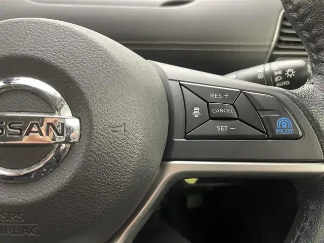 日産 セレナ ハイウェイスター プロパイロットED 埼玉県 2017(平29)年 6.8万km ブリリアントホワイトパール 2トーン プロパイロット/純正9インチナビ/　Bluetooth CD DVD フルセグTV HDMI/バックカメラ/フリップダウンモニター/衝突軽減ブレーキシステム/車線逸脱警告システム/車線逸脱防止システム/コーナーセンサー/両側パワースライドドア /ドライブレコーダー/純正LEDヘッドライト/純正フロアマット/ドアバイザー/ETC