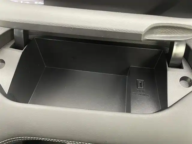 日産 セレナ ハイウェイスター プロパイロットED 埼玉県 2017(平29)年 6.8万km ブリリアントホワイトパール 2トーン プロパイロット/純正9インチナビ/　Bluetooth CD DVD フルセグTV HDMI/バックカメラ/フリップダウンモニター/衝突軽減ブレーキシステム/車線逸脱警告システム/車線逸脱防止システム/コーナーセンサー/両側パワースライドドア /ドライブレコーダー/純正LEDヘッドライト/純正フロアマット/ドアバイザー/ETC