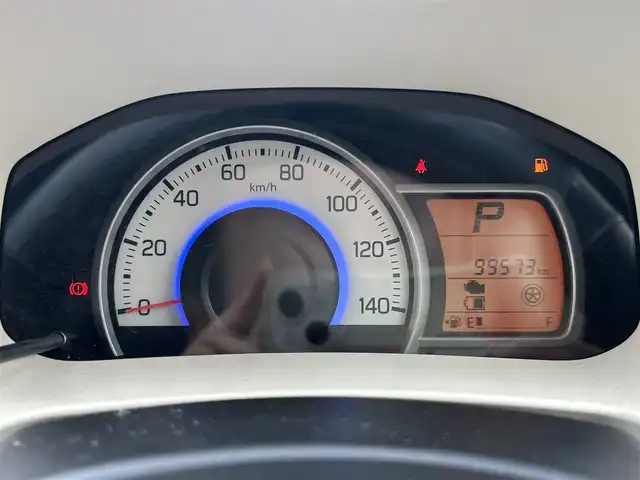 スズキ アルト L 静岡県 2015(平27)年 10万km シルキーシルバーメタリック CD再生/AUX入力端子/AM/FM/リモコンキー/運転席シートヒーター/ABS/横滑り防止装置/純正ドアバイザー/純正フロアマット/保証書/取扱説明書