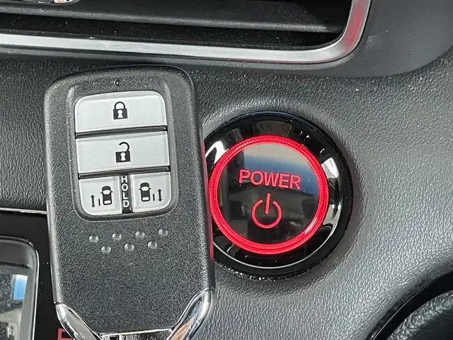 ホンダ オデッセイ ハイブリッド e:HEVアブソルート 群馬県 2021(令3)年 8.8万km オブシダンブルーパール ホンダセンシング/・衝突軽減ブレーキ/・横滑り防止/・レーンキープアシスト/・クリアランスソナー/・クルーズコントロール/・全周囲モニター/・オートライト/・オートマチックハイビーム/ホンダコネクト9インチナビ/・AM/FM/Bluetooth/・CD/DVD/MSV/USB/・フルセグTV/HDMI/両側電動スライドドア/LEDライト/LEDフォグ/両側電動スライドドア/ETC2.0/ヒーターミラー/運転席パワーシート/純正ドラレコ前後/純正フロアマット/純正ドアバイザー/純正17インチアルミホイール/スマートキー/プッシュスタート