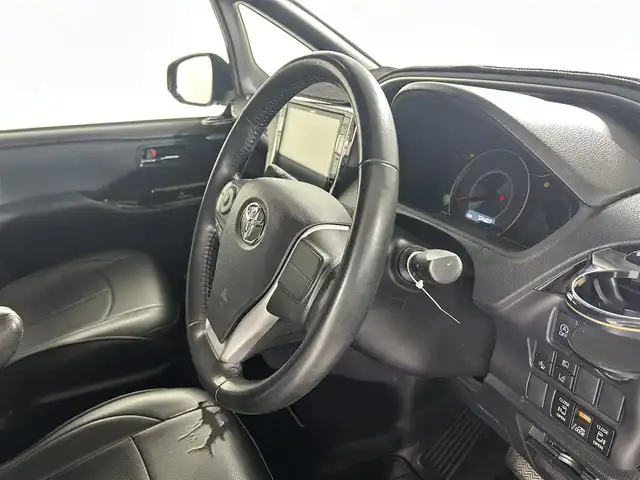 トヨタ ヴォクシー ZS 煌 佐賀県 2017(平29)年 7.3万km ブラック アルパイン10インチナビ/モデリスタエアロ/プリクラッシュセーフティ/レーンキープアシスト/オートハイビーム/クルーズコントロール/コーナーセンサー/バックカメラ/フルセグテレビ/CD/DVD/BT/SD/FM.AM/社外シートカバー/ビルトインETC/純正フロアマット/ドアバイザー/純正16インチアルミホイール/保証書/プッシュスタート/スマートキー