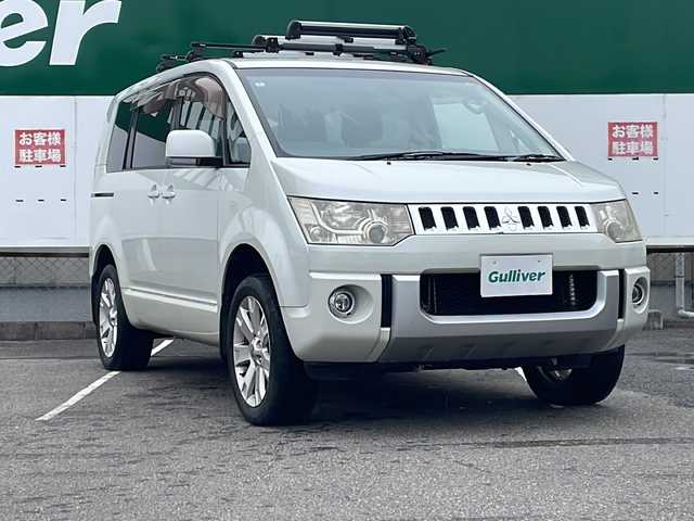 三菱 デリカＤ：５ G パワーパッケージ 福島県 2012(平24)年 10.4万km ウォームホワイトパール 社外SDナビゲーション/・KENWOOD/・フルセグTV/HDMI/BT/SD/CD/DVD/iPod/AM/FM/・SMART USEN/・バックカメラ/・ビルトインETC/D席パワーシート/両側パワースライドドア/・AUTOステップ/3列シート/・ウォークスルー/革張りステアリング/・ステアリングスイッチ/・パドルシフト/電動格納ミラー/・ウィンカーミラー/横滑り防止装置/HIDヘッドライト/・フォグランプ/・オートライト/フロアマット/ドアバイザー/純正18インチAW