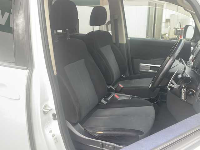 三菱 デリカＤ：５ G パワーパッケージ 福島県 2012(平24)年 10.4万km ウォームホワイトパール 社外SDナビゲーション/・KENWOOD/・フルセグTV/HDMI/BT/SD/CD/DVD/iPod/AM/FM/・SMART USEN/・バックカメラ/・ビルトインETC/D席パワーシート/両側パワースライドドア/・AUTOステップ/3列シート/・ウォークスルー/革張りステアリング/・ステアリングスイッチ/・パドルシフト/電動格納ミラー/・ウィンカーミラー/横滑り防止装置/HIDヘッドライト/・フォグランプ/・オートライト/フロアマット/ドアバイザー/純正18インチAW