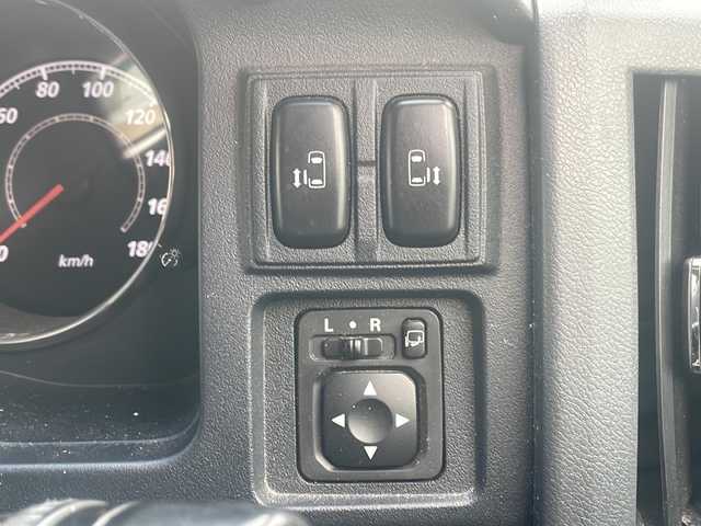 三菱 デリカＤ：５ G パワーパッケージ 福島県 2012(平24)年 10.4万km ウォームホワイトパール 社外SDナビゲーション/・KENWOOD/・フルセグTV/HDMI/BT/SD/CD/DVD/iPod/AM/FM/・SMART USEN/・バックカメラ/・ビルトインETC/D席パワーシート/両側パワースライドドア/・AUTOステップ/3列シート/・ウォークスルー/革張りステアリング/・ステアリングスイッチ/・パドルシフト/電動格納ミラー/・ウィンカーミラー/横滑り防止装置/HIDヘッドライト/・フォグランプ/・オートライト/フロアマット/ドアバイザー/純正18インチAW