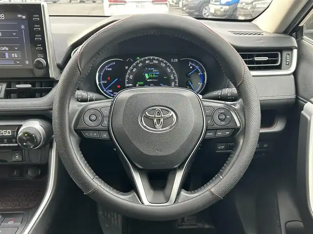 トヨタ ＲＡＶ４ ハイブリッドG 茨城県 2020(令2)年 7.9万km アティチュードブラックマイカ 純正ディスプレイオーディオ＆ナビ機能有/(地デジTV・BT・ラジオ再生)/レーダークルーズコントロール/レーンアシスト/プリクラッシュセーフティ/電動リアゲート/コーナーセンサー/BSM/レザーシート/シートヒーター/ハンドルヒーター/パワーシート/アラウンドビューカメラ/ドライブレコーダー/ETC/純正18inアルミホイール/フロアマット/スマートキー/スペアキー