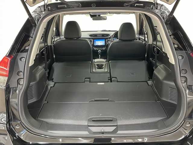 日産 エクストレイル 20X 道央・札幌 2017(平29)年 5.4万km ダイヤモンドブラック ワンオーナー//メモリナビ//ワンセグテレビ//バックカメラ//アイドリングストップ//ウィンカーミラー//クルーズコントロール//サンルーフ//ドアバイザー//プッシュスタート//パワーバックドア//イージークローザー//ETC//エンジンスターター//夏タイヤ付き