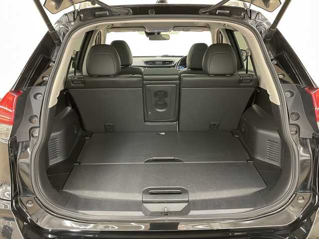 日産 エクストレイル 20X 道央・札幌 2017(平29)年 5.4万km ダイヤモンドブラック ワンオーナー//メモリナビ//ワンセグテレビ//バックカメラ//アイドリングストップ//ウィンカーミラー//クルーズコントロール//サンルーフ//ドアバイザー//プッシュスタート//パワーバックドア//イージークローザー//ETC//エンジンスターター//夏タイヤ付き