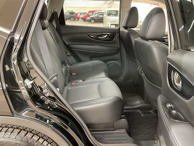 日産 エクストレイル 20X 道央・札幌 2017(平29)年 5.4万km ダイヤモンドブラック ワンオーナー//メモリナビ//ワンセグテレビ//バックカメラ//アイドリングストップ//ウィンカーミラー//クルーズコントロール//サンルーフ//ドアバイザー//プッシュスタート//パワーバックドア//イージークローザー//ETC//エンジンスターター//夏タイヤ付き