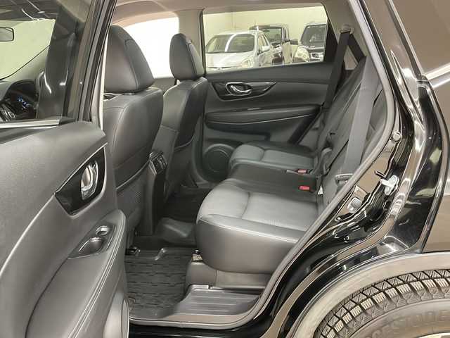 日産 エクストレイル 20X 道央・札幌 2017(平29)年 5.4万km ダイヤモンドブラック ワンオーナー//メモリナビ//ワンセグテレビ//バックカメラ//アイドリングストップ//ウィンカーミラー//クルーズコントロール//サンルーフ//ドアバイザー//プッシュスタート//パワーバックドア//イージークローザー//ETC//エンジンスターター//夏タイヤ付き