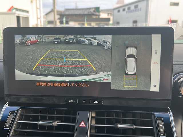 トヨタ ランドクルーザー GRスポーツ 愛知県 2025(令7)年 0.1千km プレシャスホワイトパール ワンオーナー/メーカーオプションナビ12.3ディスプレイオーディオ/フルセグTV/BT//JBLプレミアムサウンドシステム/電動サンルーフ/電動デフロック/ブラインドスポットモニター/GRフロアマット/ブラインドスポットモニター/クルーズコントロール/シートヒーター/ベンチレーション/ステアリングヒーター/パワーシート(D・N)/パワーバックドア/デジタルインナーミラー/前後ドライブレコーダー(TZ)/ルーフレール黒/メモリーシート/AC100W/全方位カメラ/LEDヘッドライト/フォグランプ/タイプC充電/ETC2.0/電格ミラー/革巻きステアリング/革シート/スペアキー/純正アルミホイール/ステアリングスイッチ/ミラーウィンカー/イモビライザー/エアバッグ(ダブル＋サイド＋カーテン)/ダウンヒルアシストコントロール/保証書/取扱説明書