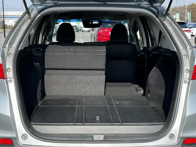 ホンダ シャトル ハイブリッド X 道央・札幌 2015(平27)年 15万km ティンテッドシルバーM ４WD/ワンオーナー/純正ディーラーOPナビ/CD/DVD/BT/フルセグ/衝突被害軽減ブレーキ/横滑り防止装置/クルーズコントロール/バックカメラ/ETC/ドライブレコーダー/アイドリングストップ/ECONモード/ワイパーデアイサー/ハーフレザーシート/革巻きステアリング/ステアリングリモコン/パドルシフト/MTモード付AT/プッシュスタート/スマートキー/HIDヘッドライト/オートライト/フォグランプ/電動格納ミラー/ヒーテッドドアミラー/ウィンカーミラー/純正フロアマット/ドアバイザー/スペアキー/純正エンジンスターター/純正AW付冬タイヤ積込/185/60/R15/2023年/山5mm