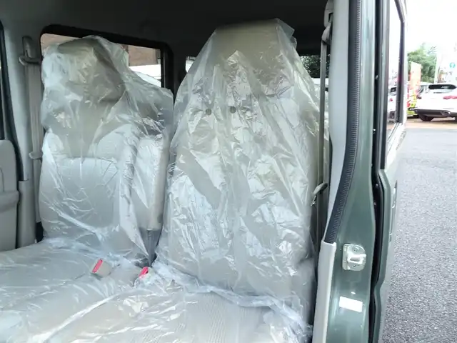 スズキ エブリィ ワゴン PZターボ スペシャル 千葉県 2025(令7)年 0.1千km 緑 【】届出済未使用車】/純正ディスプレイオーディオ/・Bluetooth/・バックカメラ/・FM/AMラジオ/スズキセーフティサポート/両側パワースライドドア/オートステップ/コーナーセンサー/ハイルーフ/プッシュスタート/スマートキー2本/ウィンカーミラー/LEDヘッドライト/USB入力端子/保証書/取扱説明書