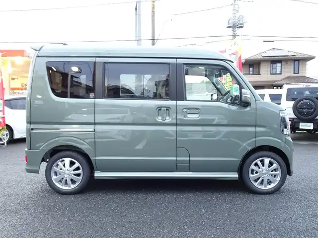 スズキ エブリィ ワゴン PZターボ スペシャル 千葉県 2025(令7)年 0.1千km 緑 【】届出済未使用車】/純正ディスプレイオーディオ/・Bluetooth/・バックカメラ/・FM/AMラジオ/スズキセーフティサポート/両側パワースライドドア/オートステップ/コーナーセンサー/ハイルーフ/プッシュスタート/スマートキー2本/ウィンカーミラー/LEDヘッドライト/USB入力端子/保証書/取扱説明書