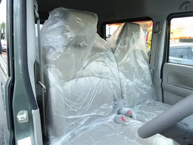 スズキ エブリィ ワゴン PZターボ スペシャル 千葉県 2025(令7)年 0.1千km 緑 【】届出済未使用車】/純正ディスプレイオーディオ/・Bluetooth/・バックカメラ/・FM/AMラジオ/スズキセーフティサポート/両側パワースライドドア/オートステップ/コーナーセンサー/ハイルーフ/プッシュスタート/スマートキー2本/ウィンカーミラー/LEDヘッドライト/USB入力端子/保証書/取扱説明書