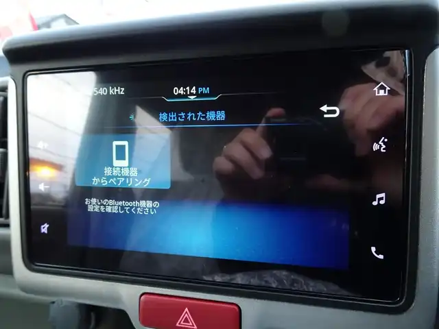 スズキ エブリィ ワゴン PZターボ スペシャル 千葉県 2025(令7)年 0.1千km 緑 【】届出済未使用車】/純正ディスプレイオーディオ/・Bluetooth/・バックカメラ/・FM/AMラジオ/スズキセーフティサポート/両側パワースライドドア/オートステップ/コーナーセンサー/ハイルーフ/プッシュスタート/スマートキー2本/ウィンカーミラー/LEDヘッドライト/USB入力端子/保証書/取扱説明書