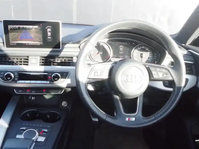 アウディ Ａ４ 2.0 TFSI クワトロ スポーツ Sライン PKG 岩手県 2016(平28)年 5.5万km グレイシアホワイトメタリック Audiプレセンス/レーンアシスト/ACC/純正MMIナビ/フルセグTV/バックカメラ/パーキングエイド/DSRC/ドラレコ/GPSレーダー/ハーフレザー/パワーシート/シートヒーター/LEDライト