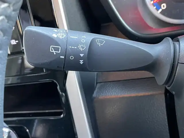 トヨタ ルーミー カスタムG 滋賀県 2020(令2)年 3.8万km ブラックマイカメタリック/ファイアークォーツレッドメタリック 純正7インチナビ/【Bluetooth/CD/DVD/フルセグTV】/両側パワースライドドア/バックカメラ/クリアランスソナー/追従クルーズコントロール/レーンディパーチャーアラート/衝突軽減ブレーキ/前後ドライブレコーダー/ビルトインETC/プッシュスタート/スマートキー/ステアリングリモコン