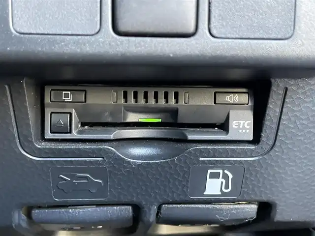 トヨタ ルーミー カスタムG 滋賀県 2020(令2)年 3.8万km ブラックマイカメタリック/ファイアークォーツレッドメタリック 純正7インチナビ/【Bluetooth/CD/DVD/フルセグTV】/両側パワースライドドア/バックカメラ/クリアランスソナー/追従クルーズコントロール/レーンディパーチャーアラート/衝突軽減ブレーキ/前後ドライブレコーダー/ビルトインETC/プッシュスタート/スマートキー/ステアリングリモコン