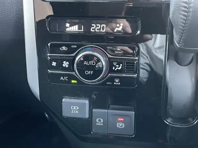 トヨタ ルーミー カスタムG 滋賀県 2020(令2)年 3.8万km ブラックマイカメタリック/ファイアークォーツレッドメタリック 純正7インチナビ/【Bluetooth/CD/DVD/フルセグTV】/両側パワースライドドア/バックカメラ/クリアランスソナー/追従クルーズコントロール/レーンディパーチャーアラート/衝突軽減ブレーキ/前後ドライブレコーダー/ビルトインETC/プッシュスタート/スマートキー/ステアリングリモコン