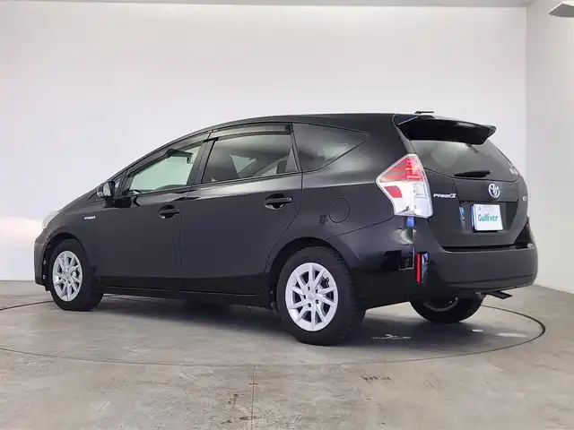 トヨタ プリウス α S 愛知県 2015(平27)年 7.1万km ブラック 純正ナビ【ＮＳＺＴ－Ｗ６４】/　ーＢＴ／フルセグＴＶ／ＣＤ/バックカメラ/ビルトインＥＴＣ/前後ドラレコ/オートライト/ステアリングリモコン/純正フロアマット/スタッドレスタイヤ