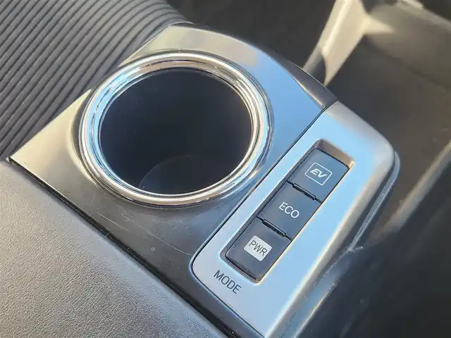 トヨタ プリウス α S 愛知県 2015(平27)年 7.1万km ブラック 純正ナビ【ＮＳＺＴ－Ｗ６４】/　ーＢＴ／フルセグＴＶ／ＣＤ/バックカメラ/ビルトインＥＴＣ/前後ドラレコ/オートライト/ステアリングリモコン/純正フロアマット/スタッドレスタイヤ