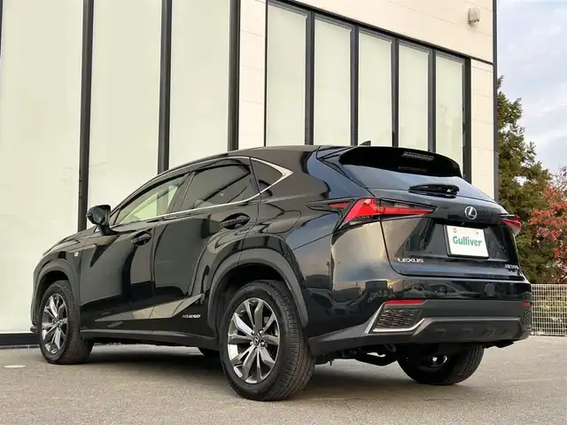 レクサス ＮＸ 300h Fスポーツ 大阪府 2019(平31)年 2.6万km グラファイトブラックガラスフレーク 純正10.3インチナビ /バックカメラ /前後ドライブレコーダー /ETC2.0 /サンルーフ /黒革シート /パワーバックドア /クルーズコントロール/BSM /シートヒーター /エアシート/パワーシート /ステアリングヒーター /純正フロアマット/純正18インチAW/LEDヘッド・フォグ/取説・保証書/スペアキー
