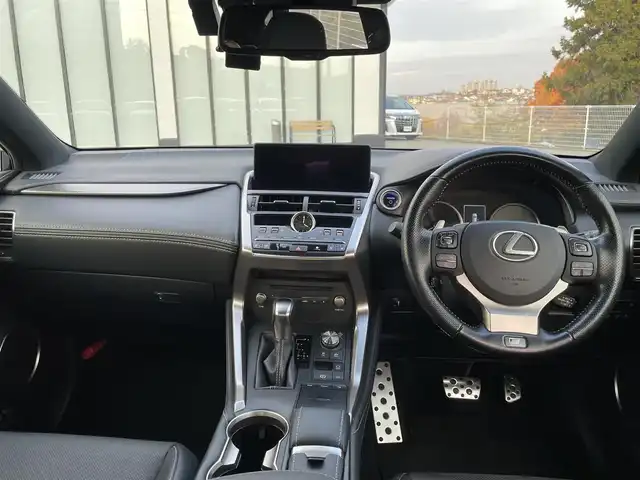 レクサス ＮＸ 300h Fスポーツ 大阪府 2019(平31)年 2.6万km グラファイトブラックガラスフレーク 純正10.3インチナビ /バックカメラ /前後ドライブレコーダー /ETC2.0 /サンルーフ /黒革シート /パワーバックドア /クルーズコントロール/BSM /シートヒーター /エアシート/パワーシート /ステアリングヒーター /純正フロアマット/純正18インチAW/LEDヘッド・フォグ/取説・保証書/スペアキー
