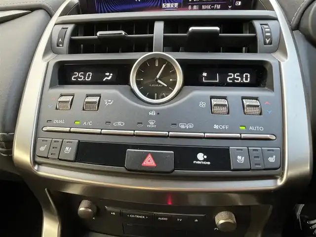 レクサス ＮＸ 300h Fスポーツ 大阪府 2019(平31)年 2.6万km グラファイトブラックガラスフレーク 純正10.3インチナビ /バックカメラ /前後ドライブレコーダー /ETC2.0 /サンルーフ /黒革シート /パワーバックドア /クルーズコントロール/BSM /シートヒーター /エアシート/パワーシート /ステアリングヒーター /純正フロアマット/純正18インチAW/LEDヘッド・フォグ/取説・保証書/スペアキー