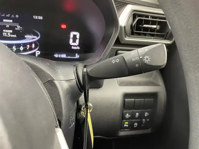 トヨタ ライズ G 熊本県 2020(令2)年 8.2万km ナチュラルベージュマイカM ９型ディスプレイオーディオ/フルセグ/Ｂｌｕｅｔｏｏｔｈ/ａｐｐｌｅｃａｒｐｌａｙ　/バックカメラ　/ビルトインＥＴＣ　/スマートアシスト　/・車線逸脱警報　/・前後コーナーセンサー　/・衝突被害軽減ブレーキ/オートマチックハイビーム/ステアリングリモコン