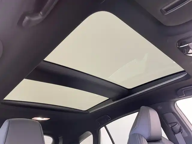 トヨタ ハリアー ハイブリッド Z レザーパッケージ 埼玉県 2023(令5)年 4.5万km プラチナホワイトパールマイカ 調光パノラマルーフ/モデリスタエアロ/JBLサウンド/デジタルインナーミラー/トヨタセーフティーセンス/プリクラッシュセーフティ/レーダークルーズコントロール/レーンディパーチャーアラート/インテリジェントクリアランスソナー/ブラインドスポットモニター/ロードサイドアシスト/純正１２．３インチディスプレイオーディオ/DTV BT USB/パノラミックビューモニター/レザーシート/前席パワーシート/シートヒーター/ベンチレーション/ステアリングヒーター/運転席シートメモリー/パワーバックドア/LEDオートライト/オートマチックハイビーム/ビルトインETC2.0