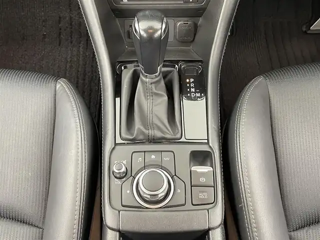 マツダ ＣＸ－３ XDプロアクティブSパッケージ 大分県 2018(平30)年 8.3万km マシーングレープレミアムM 純正ＳＤナビ　/（ＡＭ　ＦＭ　ＢＴ　ＣＤ　ＤＶＤ　ＤＴＶ）　/アラウンドビューモニター　/ヘッドアップディスプレイ　/パワーシートＤ席　/シートヒーターＤＮ席　/ハンドルヒーター　/レーダークルーズコントロール/ＥＴＣ/純正アルミホイール/純正フロアマット/レーンキープアシスト/オートライト/コーナーセンサー前後/ドライブレコーダー前後/横揺れ防止装置