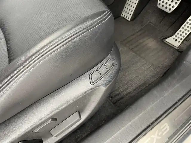 マツダ ＣＸ－３ XDプロアクティブSパッケージ 大分県 2018(平30)年 8.3万km マシーングレープレミアムM 純正ＳＤナビ　/（ＡＭ　ＦＭ　ＢＴ　ＣＤ　ＤＶＤ　ＤＴＶ）　/アラウンドビューモニター　/ヘッドアップディスプレイ　/パワーシートＤ席　/シートヒーターＤＮ席　/ハンドルヒーター　/レーダークルーズコントロール/ＥＴＣ/純正アルミホイール/純正フロアマット/レーンキープアシスト/オートライト/コーナーセンサー前後/ドライブレコーダー前後/横揺れ防止装置