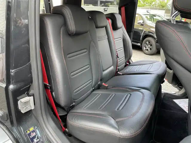 メルセデス・ベンツ ゲレンデヴァーゲン Ｇ４００ｄ AMGライン 東京都 2021(令3)年 3万km マグネタイトブラック ラグジュアリーパッケージ（・ガラススライディングルーフ・ブルメスターサラウンドサウンドシステム（15スピーカー））/レーダーセーフティパッケージ（・アクティブブレーキアシスト・PRE-SEFE・PRE-SAFEサウンド・アウティブレーンキーピングアシスト・ブラインドスポットアシスト・アクティブディスタンスアシストディストロニック・衝突警告・道路標識アシスト・パークトロニック）/アダプティブダンピングシステム/ワンオーナー/保証書・取説・スマートキー×2/革巻きステア・オートチルト・パドルシフト/アイドリングストップ/アダプティブクルーズコントロール/赤ステッチ入り黒レザーシート・レッドシートベルト/前席メモリ付パワーシート・全席シートヒーター/COMANDシステム・12.3インチコックピットディスプレイ/HDDナビ（１２。３インチ）・フルセグTV/SD/USB×2/BT/AppleCarPlay/AndroidAuto/ビルトインETC（2.0）/ユピテル前後ドラレコ/ダイナミックセレクト/AMG20インチアルミ/マルチビームLEDライト・オートライト・リアフォグ/トノカバー/背面タイヤハードカバー