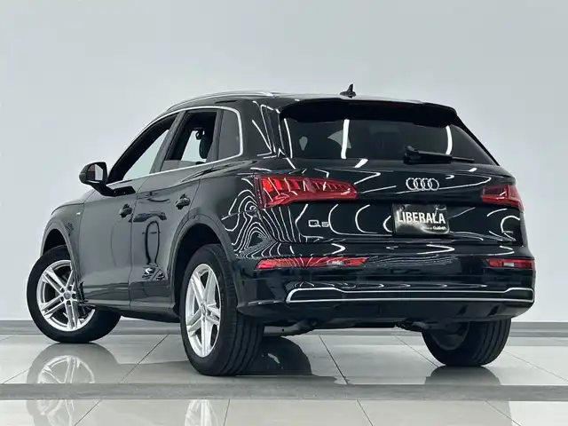 アウディ Ｑ５ 40TDIクワトロ スポーツ 岡山県 2020(令2)年 3.6万km ミトスブラックメタリック ヴァーチャルコックピット/AUDIドライブセレクト/パーキングエイド/ヒルディセントコントロール/ACC渋滞アシスト/エフィシエンシアシスト/AUDIプレセンス/AUDIサイドアシスト/AUDIアクティブレーンアシスト/レインセンサー/トリプルゾーンAC/全席シートヒーター/パワーテールゲート/ブレーキオートホールド/パノラマサンルーフ/純正ナビ/全周囲カメラ