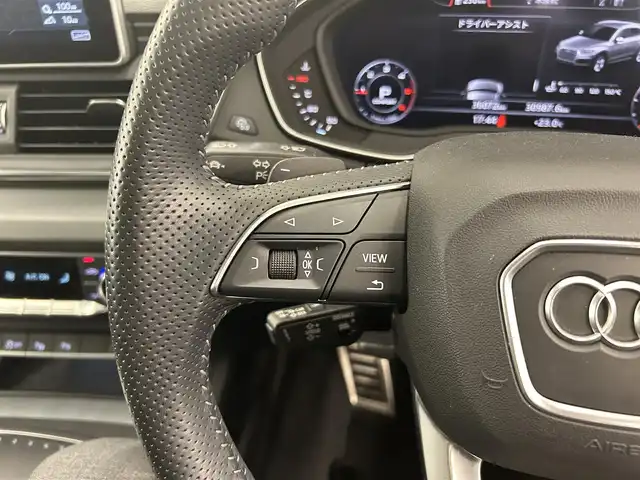 アウディ Ｑ５ 40TDIクワトロ スポーツ 岡山県 2020(令2)年 3.6万km ミトスブラックメタリック ヴァーチャルコックピット/AUDIドライブセレクト/パーキングエイド/ヒルディセントコントロール/ACC渋滞アシスト/エフィシエンシアシスト/AUDIプレセンス/AUDIサイドアシスト/AUDIアクティブレーンアシスト/レインセンサー/トリプルゾーンAC/全席シートヒーター/パワーテールゲート/ブレーキオートホールド/パノラマサンルーフ/純正ナビ/全周囲カメラ