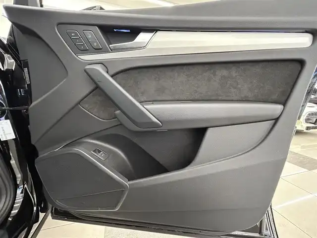 アウディ Ｑ５ 40TDIクワトロ スポーツ 岡山県 2020(令2)年 3.6万km ミトスブラックメタリック ヴァーチャルコックピット/AUDIドライブセレクト/パーキングエイド/ヒルディセントコントロール/ACC渋滞アシスト/エフィシエンシアシスト/AUDIプレセンス/AUDIサイドアシスト/AUDIアクティブレーンアシスト/レインセンサー/トリプルゾーンAC/全席シートヒーター/パワーテールゲート/ブレーキオートホールド/パノラマサンルーフ/純正ナビ/全周囲カメラ