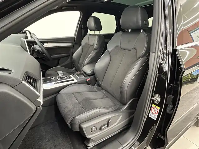 アウディ Ｑ５ 40TDIクワトロ スポーツ 岡山県 2020(令2)年 3.6万km ミトスブラックメタリック ヴァーチャルコックピット/AUDIドライブセレクト/パーキングエイド/ヒルディセントコントロール/ACC渋滞アシスト/エフィシエンシアシスト/AUDIプレセンス/AUDIサイドアシスト/AUDIアクティブレーンアシスト/レインセンサー/トリプルゾーンAC/全席シートヒーター/パワーテールゲート/ブレーキオートホールド/パノラマサンルーフ/純正ナビ/全周囲カメラ