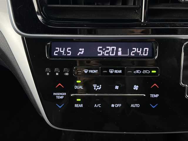 トヨタ エスティマ アエラス プレミアム 愛知県 2017(平29)年 8.2万km ブラック 純正10型ナビ【Bluetooth CD DVD SD フルセグ 品番：/NSZN-Z66T】/フリップダウンモニター【12.1インチ 品番：V12T-R66C】/ビルトインETC/前後ドライブレコーダー/両側パワースライドドア/トヨタセーフティセンス/・衝突軽減ブレーキ/・オートマチックハイビーム/・レーンキープアシスト/横滑り防止装置/LEDライト/オートライト/純正ドアバイザー/純正フロアマット/禁煙車