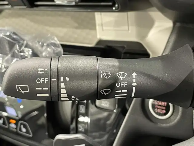 三菱 デリカミニ T プレミアム 愛知県 2025(令7)年 0.1万km未満 緑 届出済未使用車/純正９インチディスプレイオーディオ/マイパイロット/衝突軽減ブレーキ/両側パワースライドドア/アラウンドビューモニター/レーダークルーズコントロール/レーンキープアシスト/踏み間違い防止システム/コーナーセンサー/デジタルインナーミラー/天井サーキュレーター/シートヒーター/ハンドルヒーター/パドルシフト/リアシェード/サイドデカール/アイドリングストップ