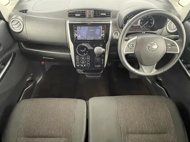 日産 デイズ ハイウェイスターG ターボ 福島県 2017(平29)年 2万km クールシルバー 純正メモリーナビゲーション/型式：MM316D-W/【CD/DVD/Bluetooth/SD/AUX/フルセグTV】/・全方位カメラ/・ETC/・前方純正ドライブレコーダー/衝突軽減ブレーキ/クルーズコントロール/ターボ/純正サイドエアロ/純正15インチアルミホイール/オートマチックハイビーム/・オートライト/・HIDヘッドライト/ABS/横滑り防止装置/アイドリングストップ/プッシュスタート/・スマートキー/・スペアキー