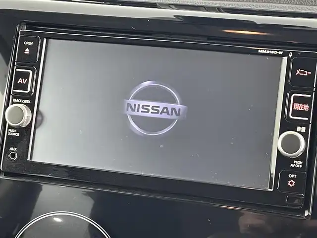 日産 デイズ ハイウェイスターG ターボ 福島県 2017(平29)年 2万km クールシルバー 純正メモリーナビゲーション/型式：MM316D-W/【CD/DVD/Bluetooth/SD/AUX/フルセグTV】/・全方位カメラ/・ETC/・前方純正ドライブレコーダー/衝突軽減ブレーキ/クルーズコントロール/ターボ/純正サイドエアロ/純正15インチアルミホイール/オートマチックハイビーム/・オートライト/・HIDヘッドライト/ABS/横滑り防止装置/アイドリングストップ/プッシュスタート/・スマートキー/・スペアキー