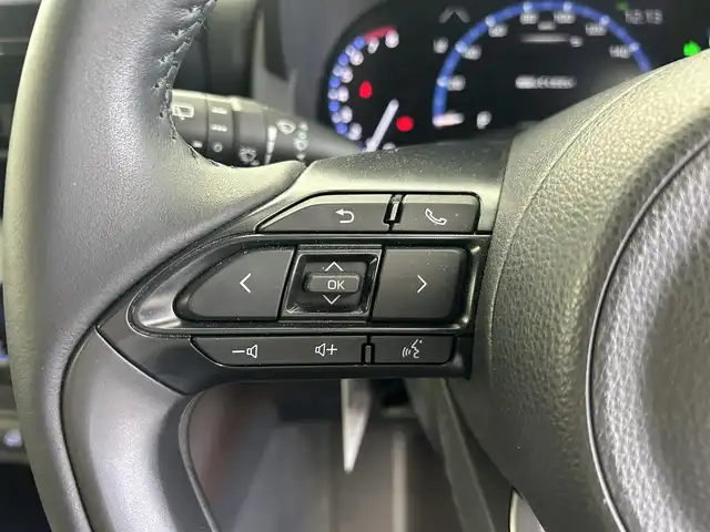 トヨタ ヤリスクロス Z 福井県 2022(令4)年 1.3万km ホワイトパールクリスタルシャイン デイスプレイオーディオ/【AM/FM/CBluetooth/USB】/バックカメラ/ETC/トヨタセーフティセンス/・衝突軽減ブレーキ/・車線逸脱警報機能/・クルーズコントロール（追従有）/プッシュスタート/スマートキー/オートライト/オートハイビーム/LEDヘッドライド/パワーシート（運転席）/シートヒーター（運転席/助手席）/パワーバックドア/ドライブレコーダー